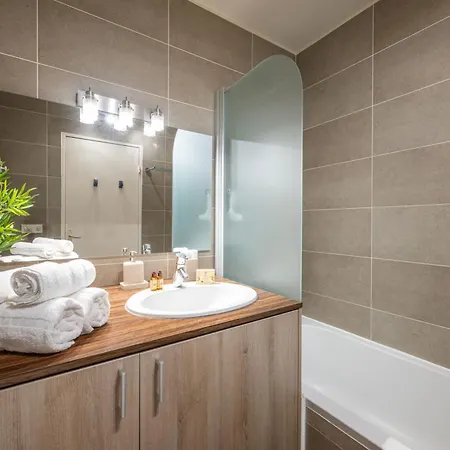 Appartement Le Sun - - Piscine Toit Terrasse- Wifi - *